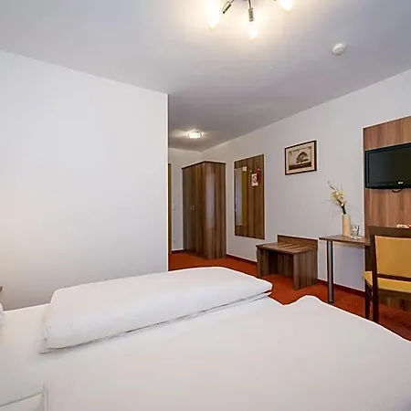 Kirchenwirt Irrsdorf Familie Schinwald 여관