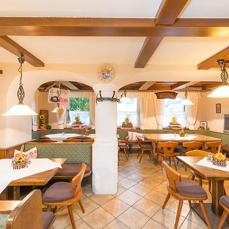 Fogadó Kirchenwirt Irrsdorf Familie Schinwald Straßwalchen