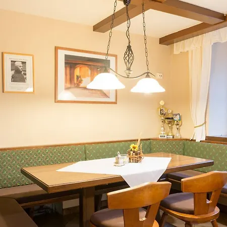 Kirchenwirt Irrsdorf Familie Schinwald 3*