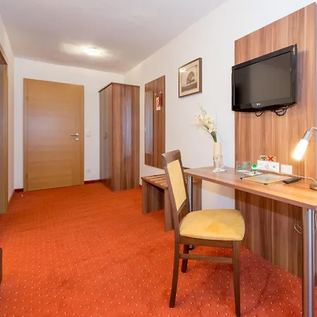 Kirchenwirt Irrsdorf Familie Schinwald 3* Straßwalchen