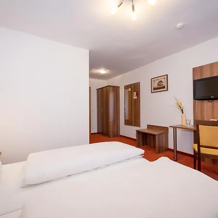 Gasthof Kirchenwirt Irrsdorf Familie Schinwald 3*