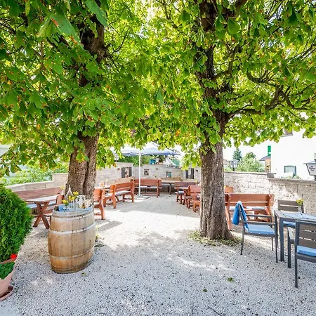 Kirchenwirt Irrsdorf Familie Schinwald 3* Straßwalchen