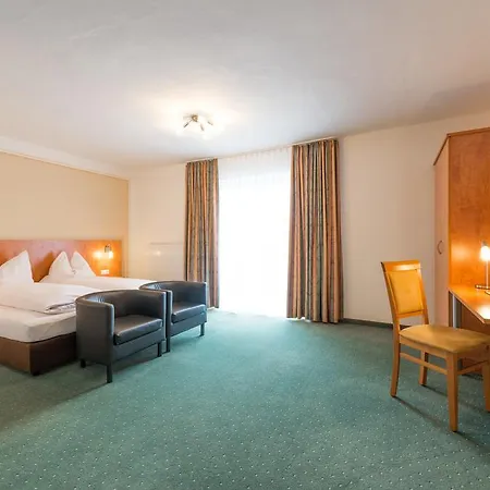 Gasthof Kirchenwirt Irrsdorf Familie Schinwald 3*